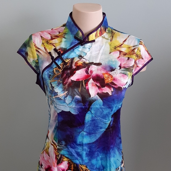 Colorful floral digital print qipao mini dress - Picture 3 of 9